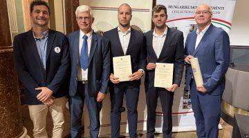 Magyar Örökség-díjat kapott a 4×100-as gyorsúszóváltó